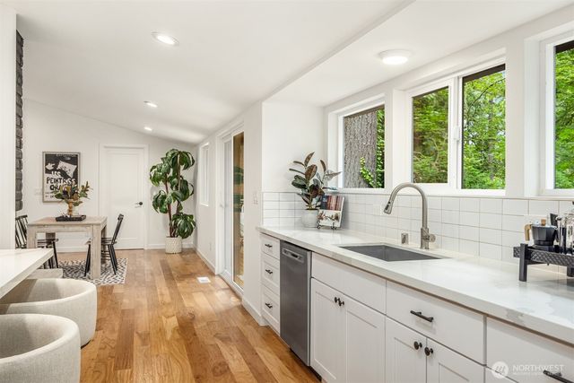 400 SW Forest Place, Issaquah, WA 98027