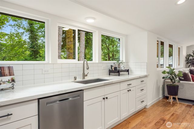 400 SW Forest Place, Issaquah, WA 98027