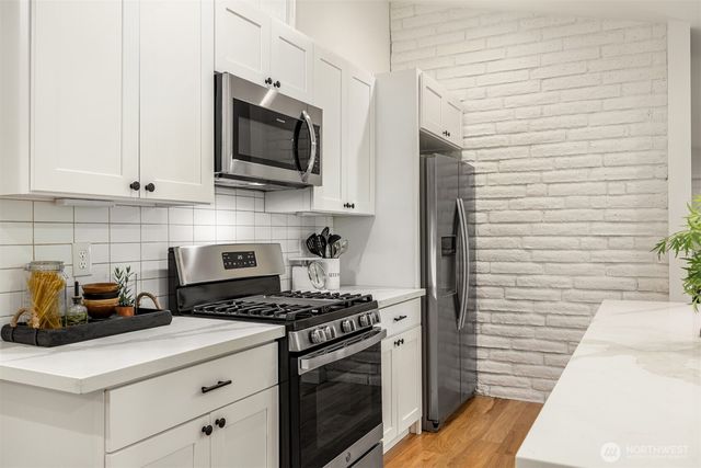 400 SW Forest Place, Issaquah, WA 98027