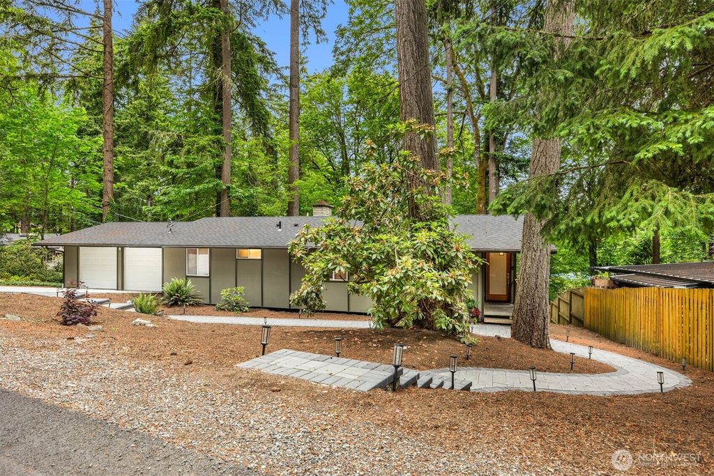 400 SW Forest Place, Issaquah, WA 98027