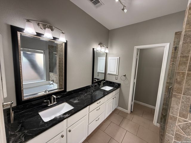 1703 Hadbury Ln, San Antonio, TX 78248