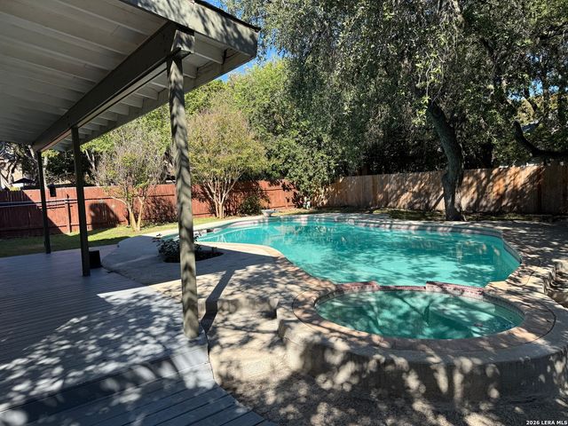 1703 Hadbury Ln, San Antonio, TX 78248