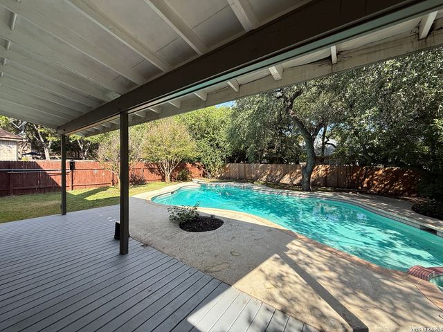 1703 Hadbury Ln, San Antonio, TX 78248