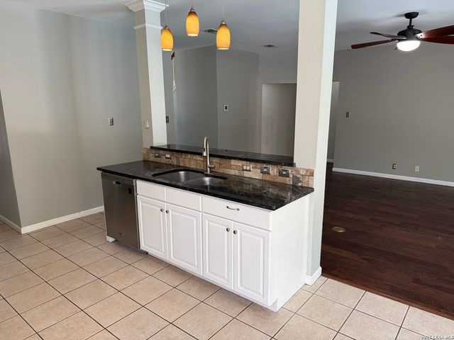 1703 Hadbury Ln, San Antonio, TX 78248