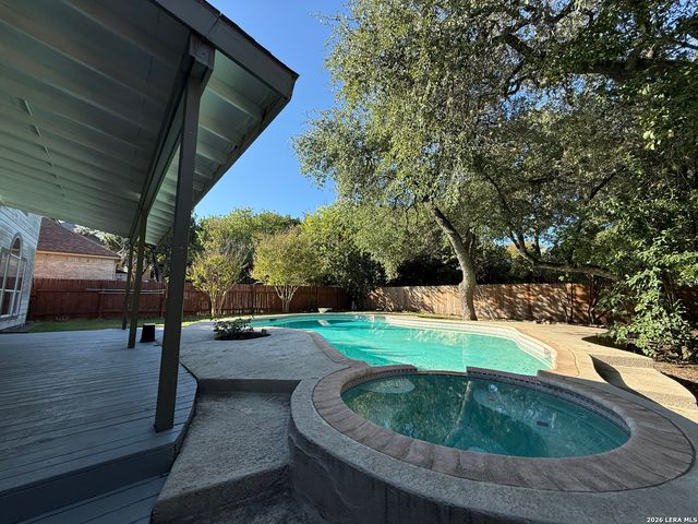 1703 Hadbury Ln, San Antonio, TX 78248