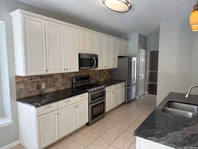 1703 Hadbury Ln, San Antonio, TX 78248