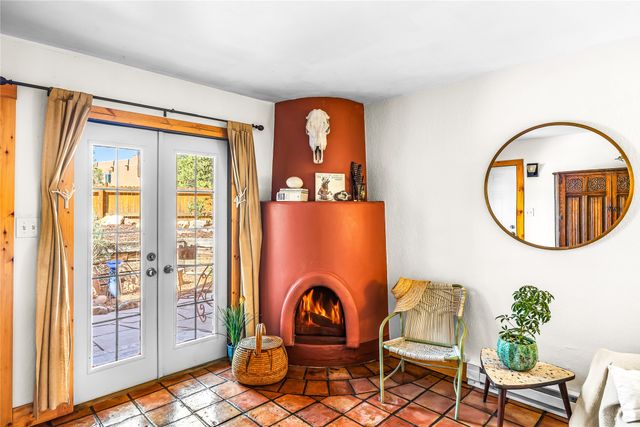2600 W Zia J5, Santa Fe, NM 87505