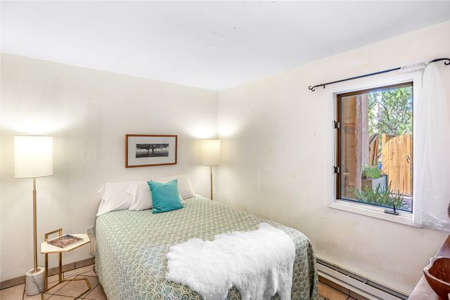 2600 W Zia J5, Santa Fe, NM 87505