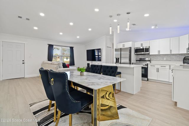 292 Trilby Road SW, Palm Bay, FL 32908