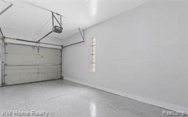42372 Lochmoor Street, Clinton Township, MI 48038