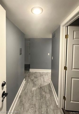 42372 Lochmoor Street, Clinton Township, MI 48038