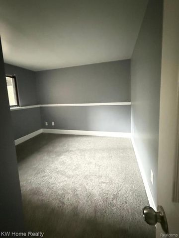 42372 Lochmoor Street, Clinton Township, MI 48038