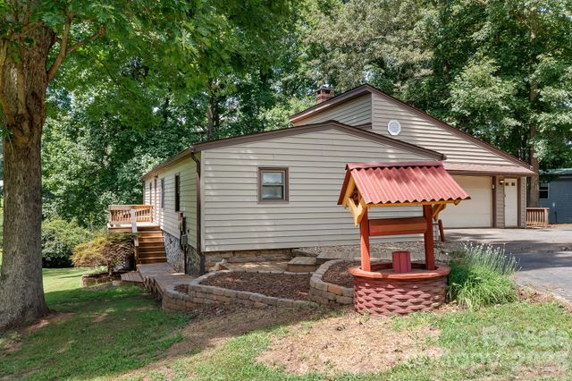 7224 Right Angle Street, Sherrills Ford, NC 28673