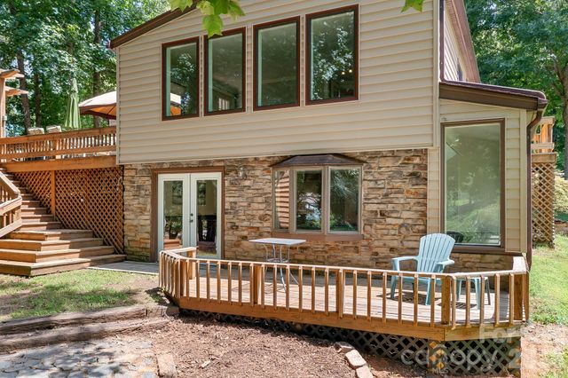 7224 Right Angle Street, Sherrills Ford, NC 28673