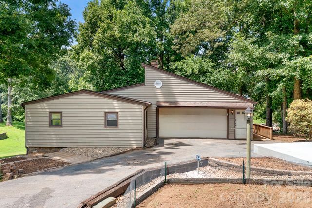 7224 Right Angle Street, Sherrills Ford, NC 28673