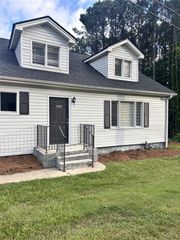 494 W Crogan Street, Lawrenceville, GA 30046