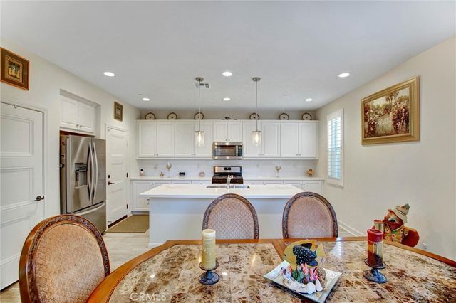 3909 S Oasis Paseo, Ontario, CA 91761