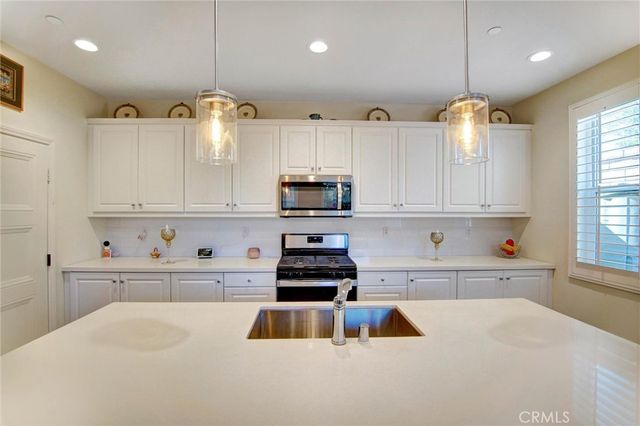 3909 S Oasis Paseo, Ontario, CA 91761