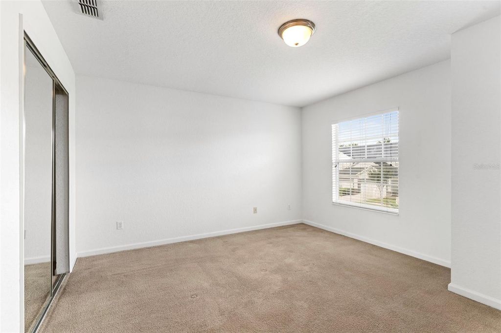 Image 17 of property listing at 1142 SHALLCROSS AVENUE, Orlando, FL 32828