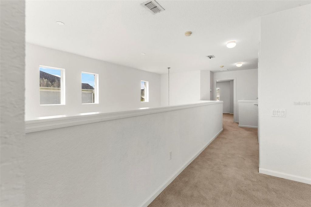 Image 23 of property listing at 1142 SHALLCROSS AVENUE, Orlando, FL 32828