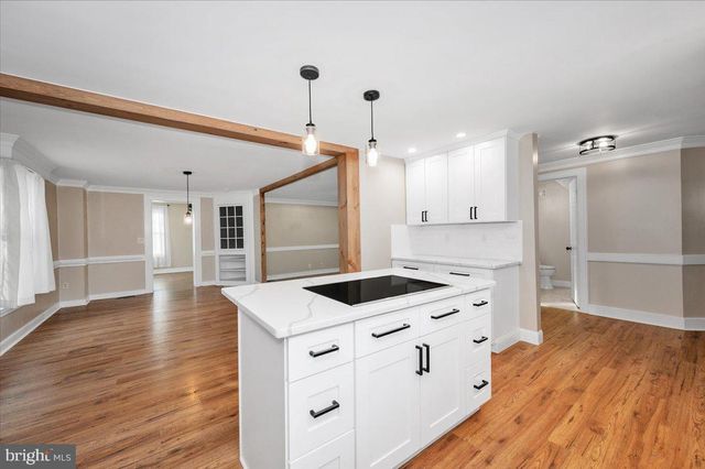 11012 ARNOLD LN, Williamsport, MD 21795