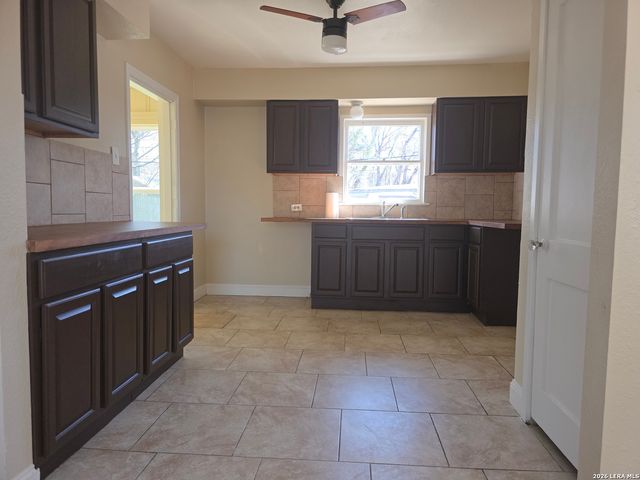 310 Merry Ann, San Antonio, TX 78223