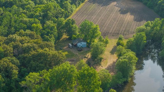 10792 N 600 E, Demotte, IN 46310