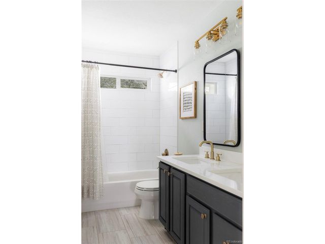 9231 Aspen Creek Way, Highlands Ranch, CO 80129