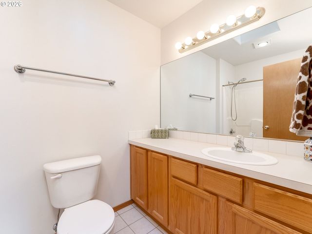 255 TAURUS St, Molalla, OR 97038