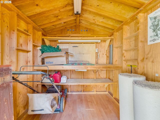 255 TAURUS St, Molalla, OR 97038
