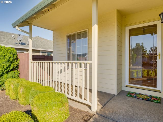255 TAURUS St, Molalla, OR 97038