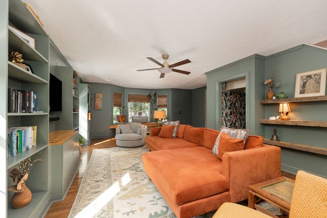 1116 Sunnymeade Dr, Nashville, TN 37216