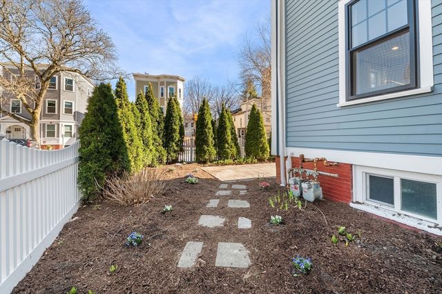 23 Boardman St 23, Cambridge, MA 02139