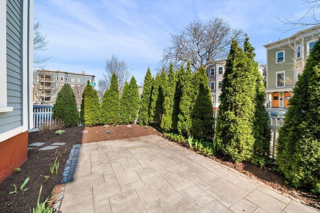 23 Boardman St 23, Cambridge, MA 02139