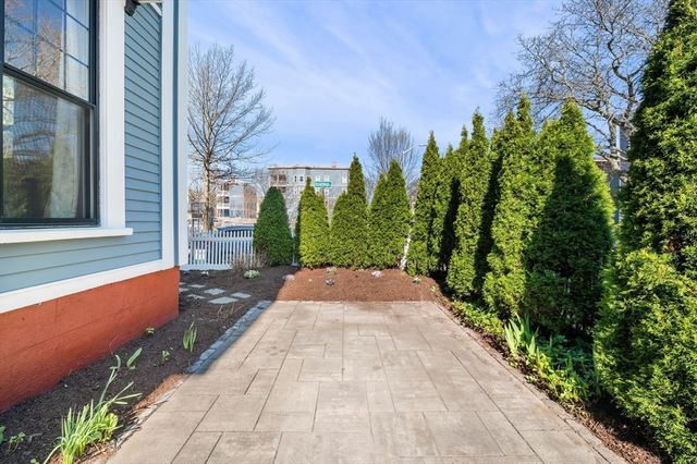 23 Boardman St 23, Cambridge, MA 02139