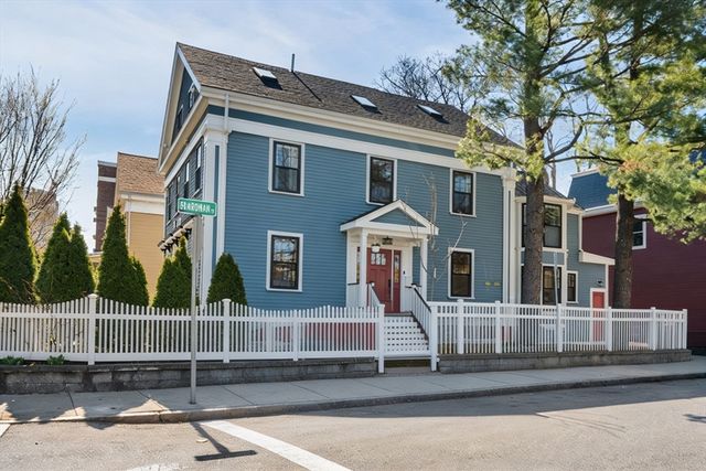 23 Boardman St 23, Cambridge, MA 02139