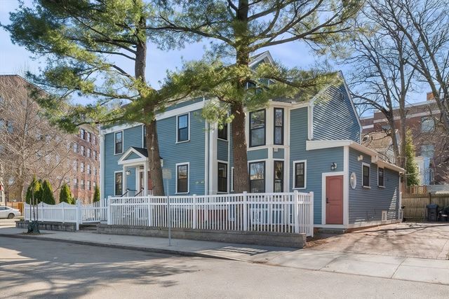 23 Boardman St 23, Cambridge, MA 02139