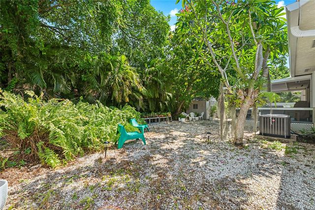 3750 Percival Ave, Miami, FL 33133