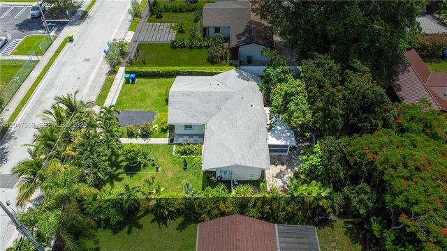 3750 Percival Ave, Miami, FL 33133