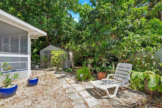 3750 Percival Ave, Miami, FL 33133