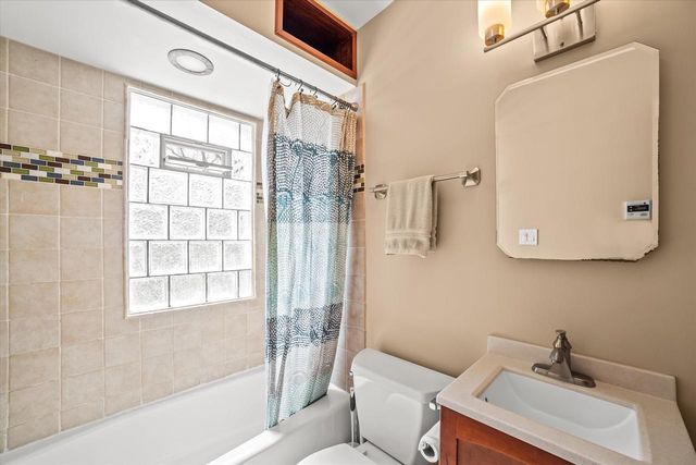 3343 E Ryan ROAD, Oak Creek, WI 53154