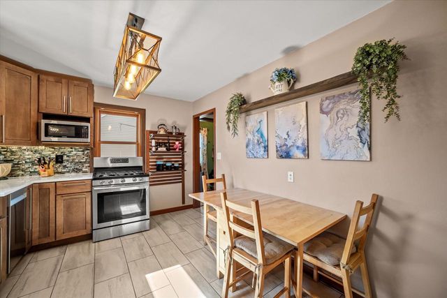 3343 E Ryan ROAD, Oak Creek, WI 53154