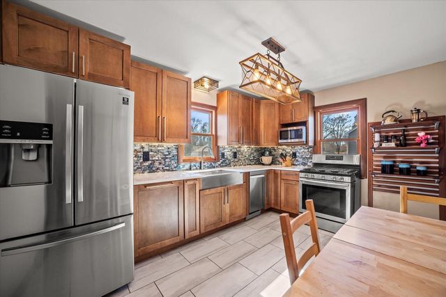 3343 E Ryan ROAD, Oak Creek, WI 53154