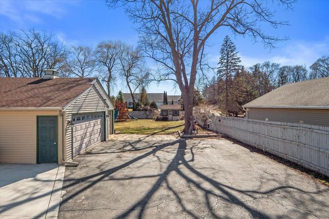 3343 E Ryan ROAD, Oak Creek, WI 53154