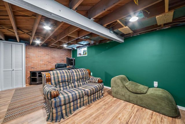 3343 E Ryan ROAD, Oak Creek, WI 53154