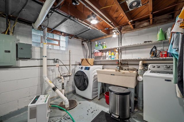 3343 E Ryan ROAD, Oak Creek, WI 53154