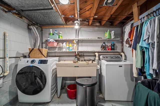 3343 E Ryan ROAD, Oak Creek, WI 53154