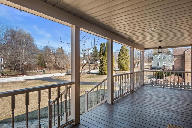 3343 E Ryan ROAD, Oak Creek, WI 53154