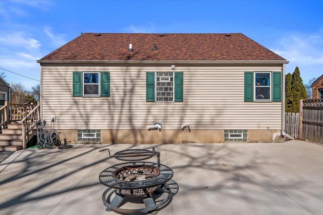 3343 E Ryan ROAD, Oak Creek, WI 53154