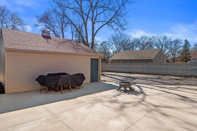 3343 E Ryan ROAD, Oak Creek, WI 53154